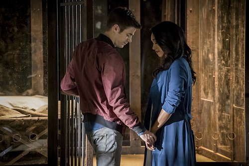 Candice Patton as Iris West and Grant Gustin as Barry Allen in 'The Flash' Season 3 premiere -- 'Flashpoint'