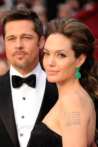 Brad Pitt and Angelina Jolie arrive at the 81st Annual Academy Awards held at Kodak Theatre on February 22, 2009 in Los Angeles