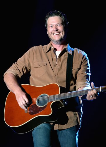 Blake Shelton performs onstage during day 1 of the Big Barrel Country Music Festival on June 26, 2015 in Dover, Delaware