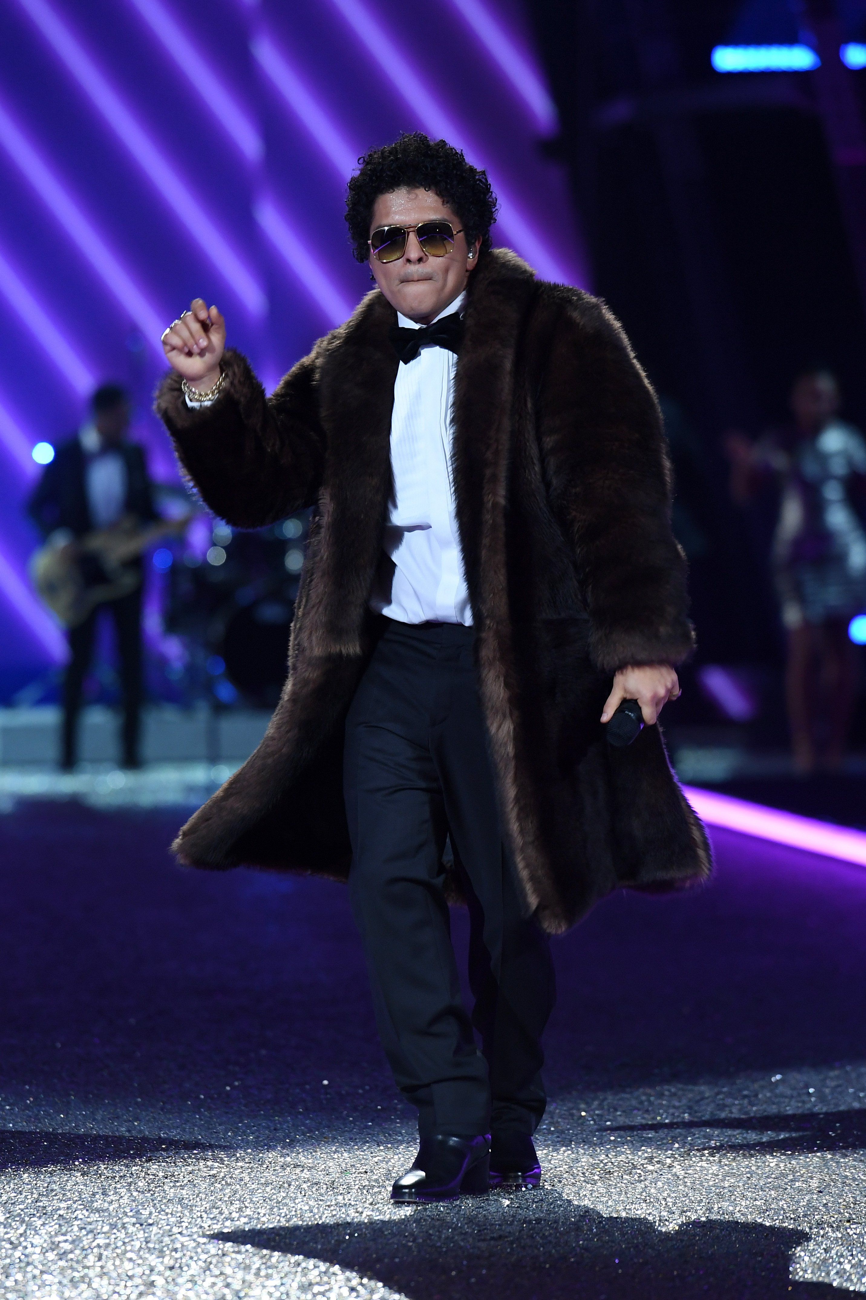 Bruno Mars performs on the runway during the 2016 Victoria's Secret Fashion Show on November 30, 2016 in Paris, France.