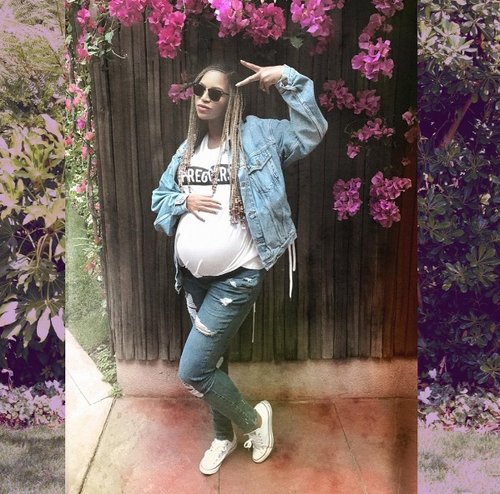 Beyonce shows off her pregnancy belly in this Instagram shot posted on May 4, 2017