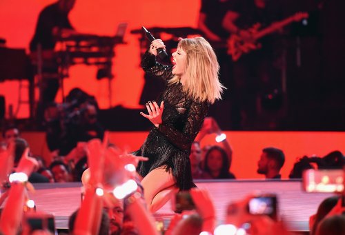 Taylor Swift performs onstage during the 2017 DIRECTV NOW Super Saturday Night Concert at Club Nomadic on February 4, 2017 in Houston