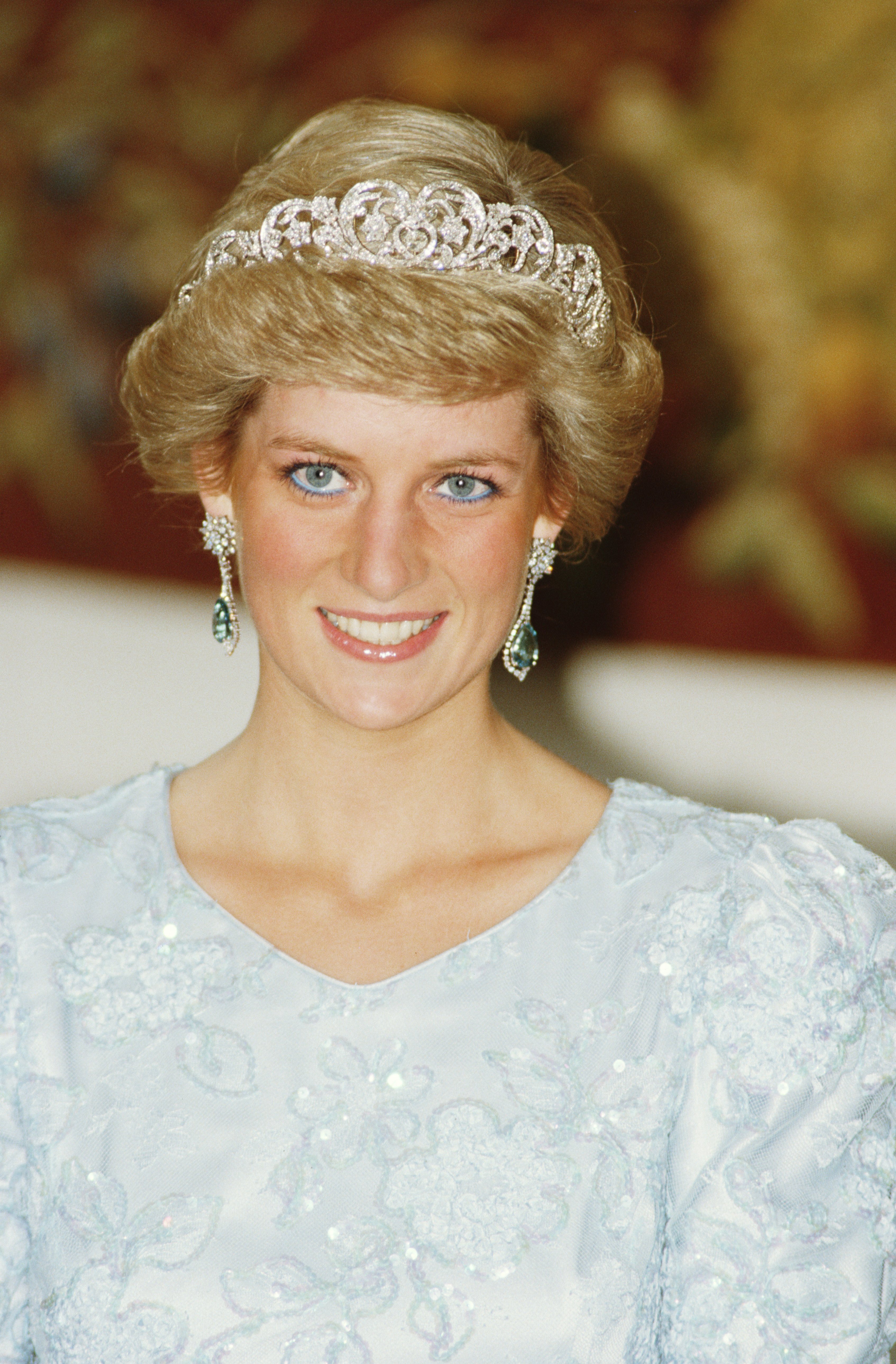 Princess Diana wearing a Catherine Walker gown and the Spencer tiara at a banquet in Munich, November 1987