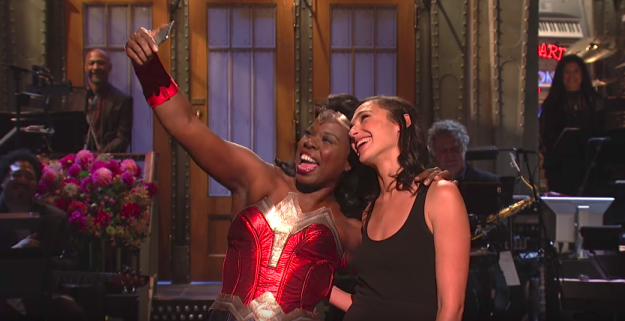 Okay, TECHNICALLY Leslie was "Times Square Wonder Woman" — one of those actors who stands out on the street and charges you $$$ for selfies. But ya know what?