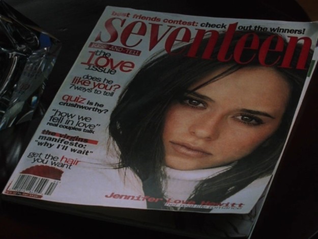 Speaking of, Sarah Michelle Gellar is reading a magazine with Jennifer Love Hewitt on the cover in Cruel Intentions.