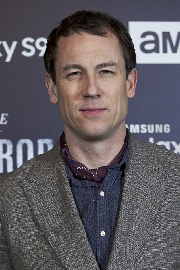 The Crown has cast actor Tobias Menzies (Outlander) as the new Prince Philip for the upcoming third and fourth seasons of the hit Netflix series.